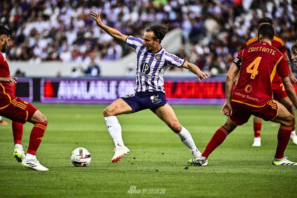 并暗示其在 并暗示其在