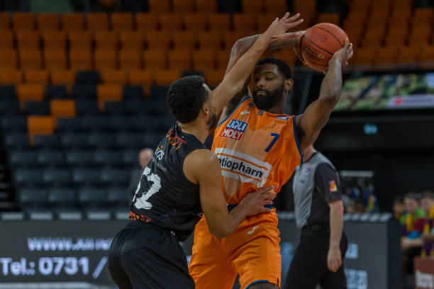 胜利并非偶 胜利并非偶