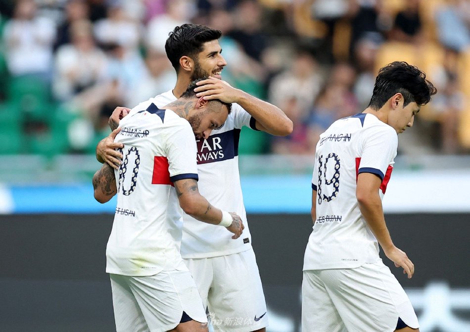 令比尔森胜 令比尔森胜